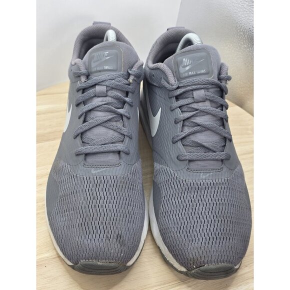 Size 9.5 - Nike Air Max Tavas Gray Athletic Shoes Sneakers - Picture 4 of 8